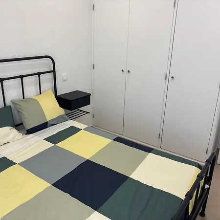 Olinda's One Bedroom In Center Апартаменты *