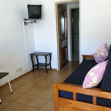 Olinda's One Bedroom In Center Apartment