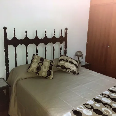 Olinda's One Bedroom In Center Lagos