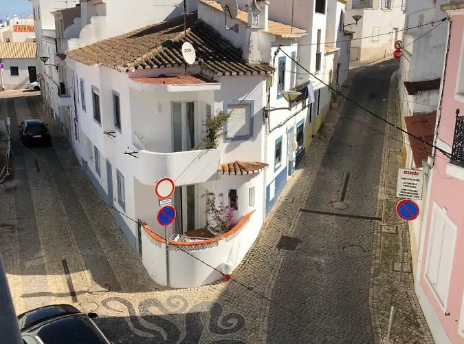 Olinda's One Bedroom In Center